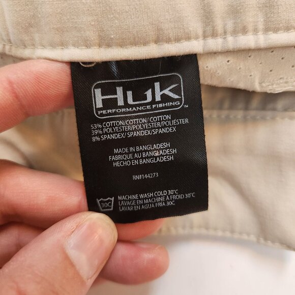 Huk Fishing Shorts Performance Wear Tan Adjustable Waist Outdoors Men's XXL - Picture 11 of 12